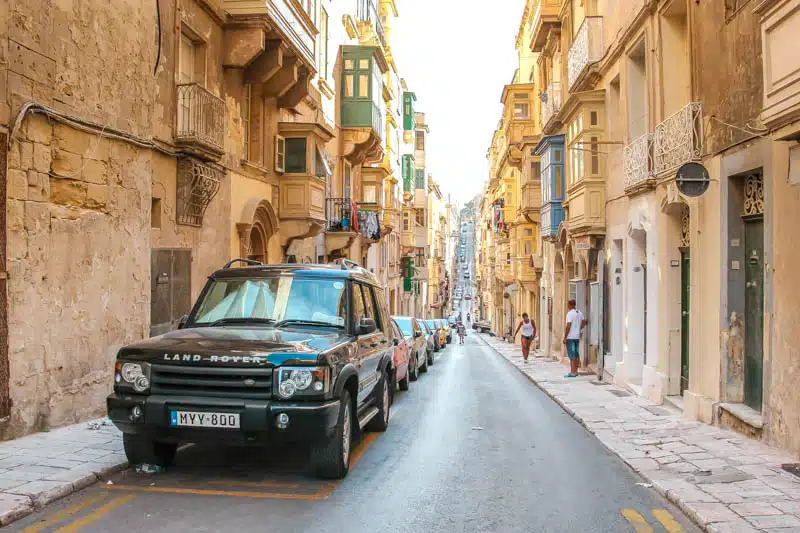 malta mietwagen anreise